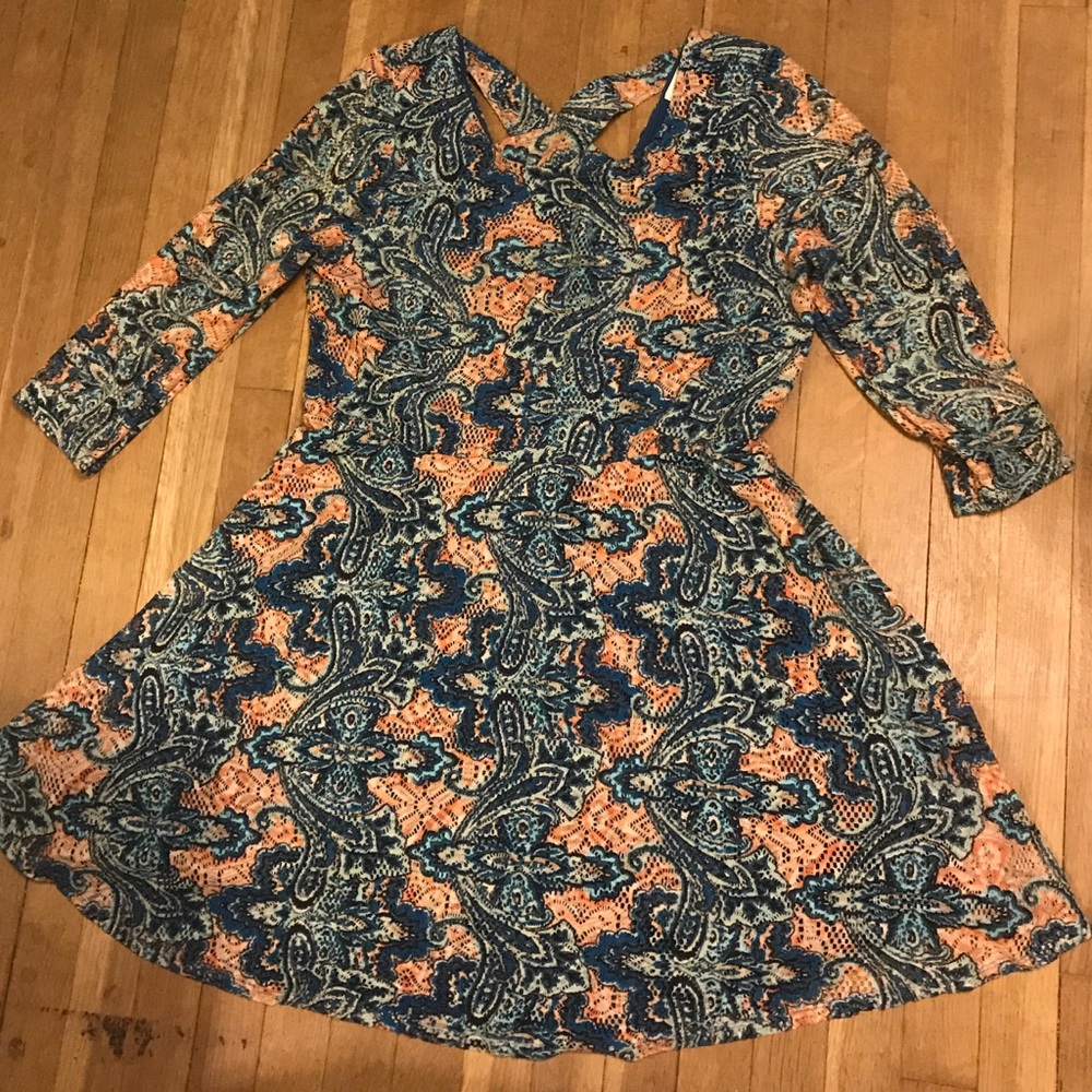 5/$25 Forever 21 + Floral Lace Circle Dress - Picture 1 of 8
